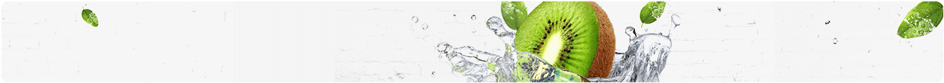 Fresh kiwis splashing in water