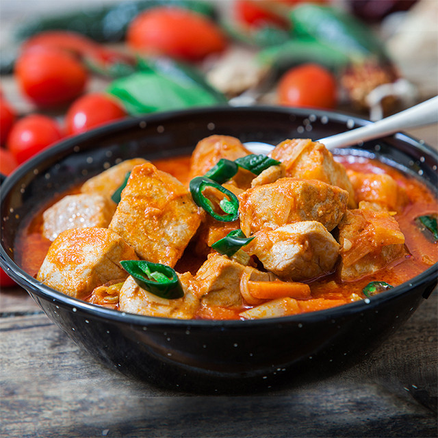 Chef's Spotlight: Authentic Maldivian Tuna Curry